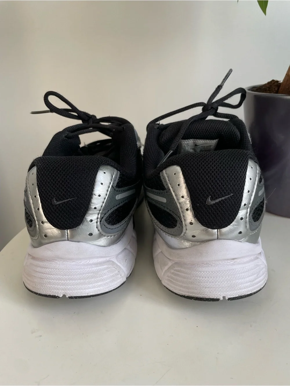 Women Size 8 Nike V5 RNR Black Anthracite Smoke Grey Shoes Boy 6.5